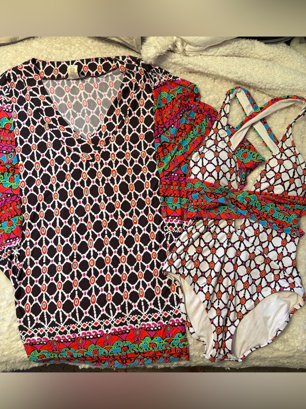Trina Turk White Geometric One Piece Size 6 & Matching Black Swim Dress Small